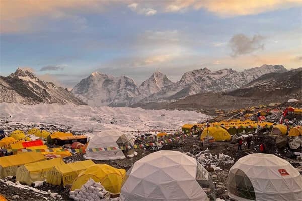 Everest Climbing Tour