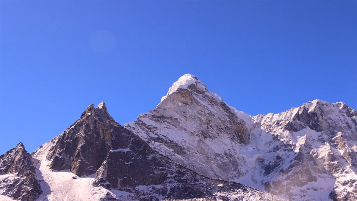 High Passes Treks in Everest Region