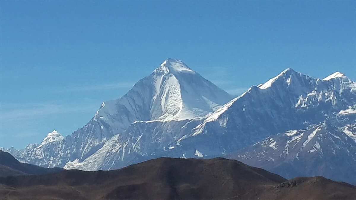 Chulu East Peak Climbing