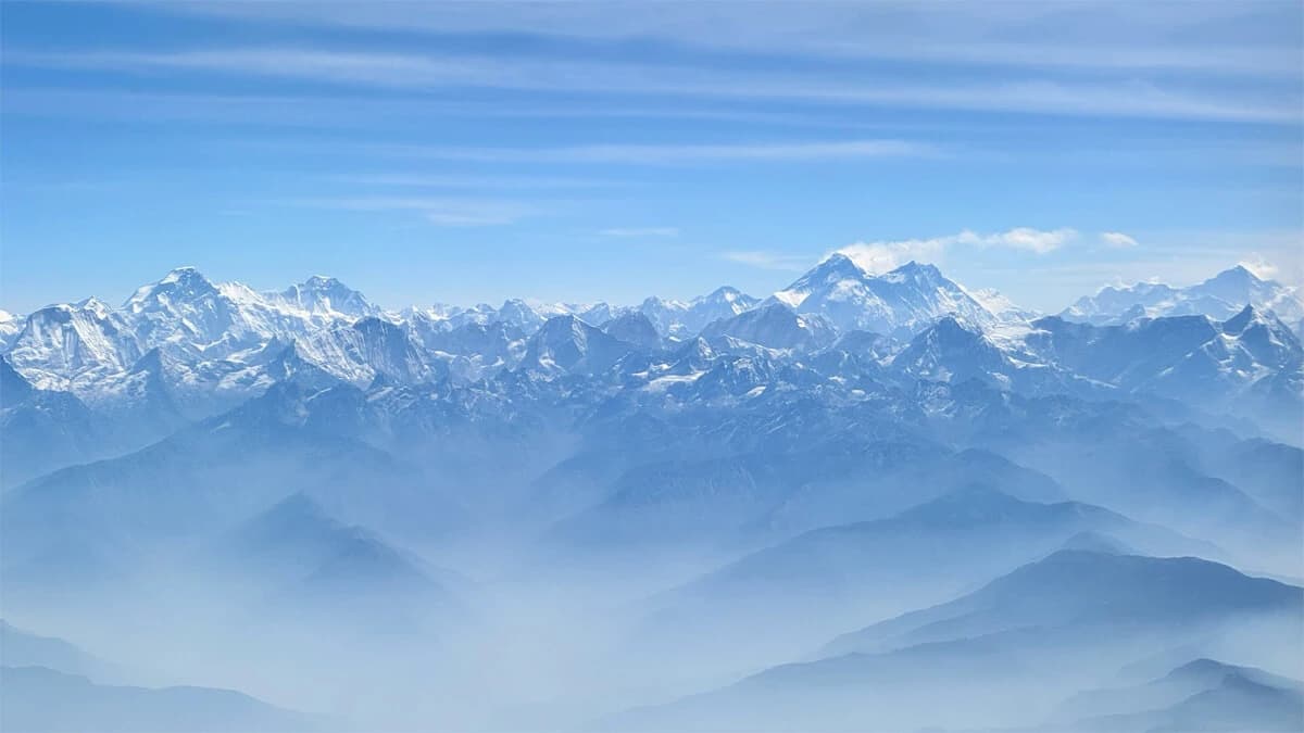 Amphu Lapcha Pass Trek