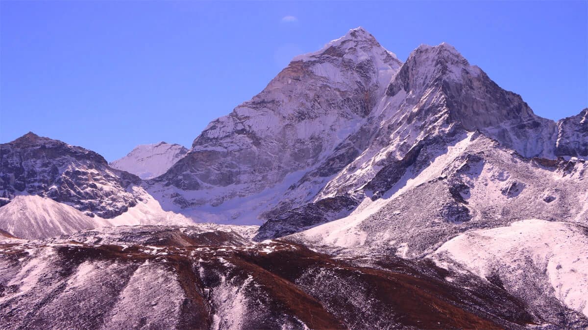 Everest Three High Passes Trek