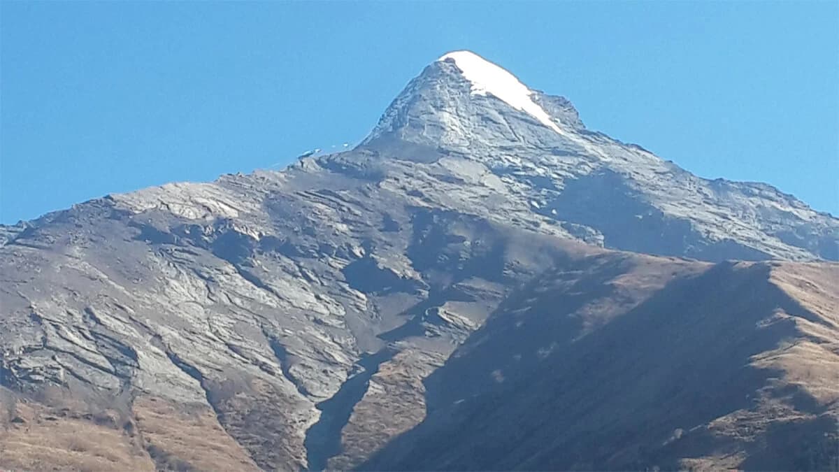 Pisang Peak Climbing