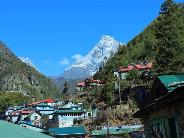 Everest Luxury Trek With Helicopter Tour