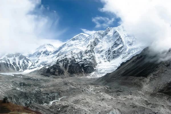 Everest Three Passes Trek Difficulty