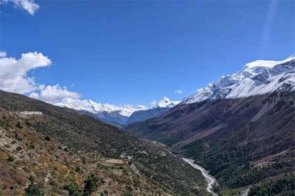 Best Manaslu Circuit Trek Packages