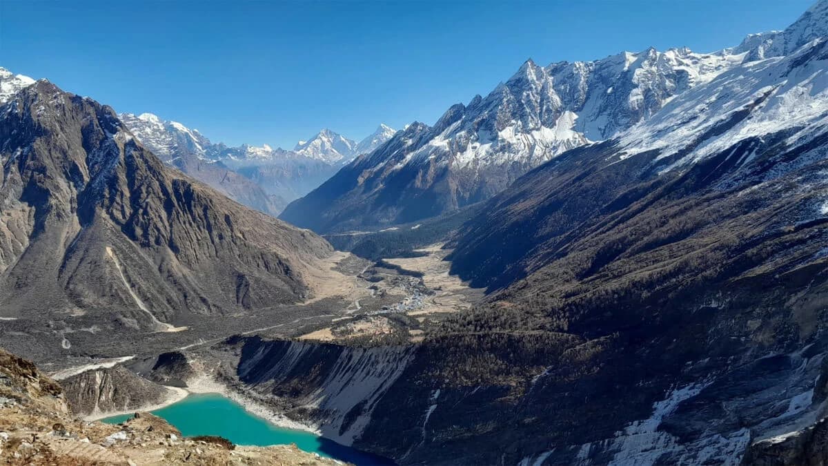 Short Manaslu Circuit Trek