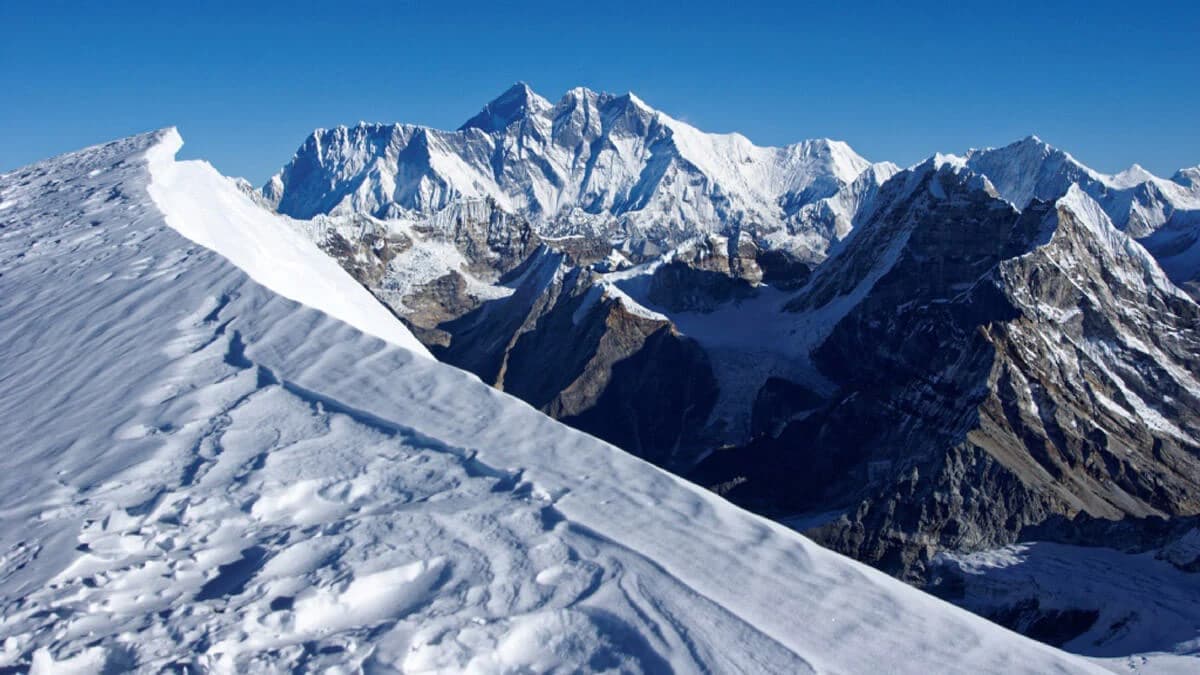 Mera Peak Climbing Guide