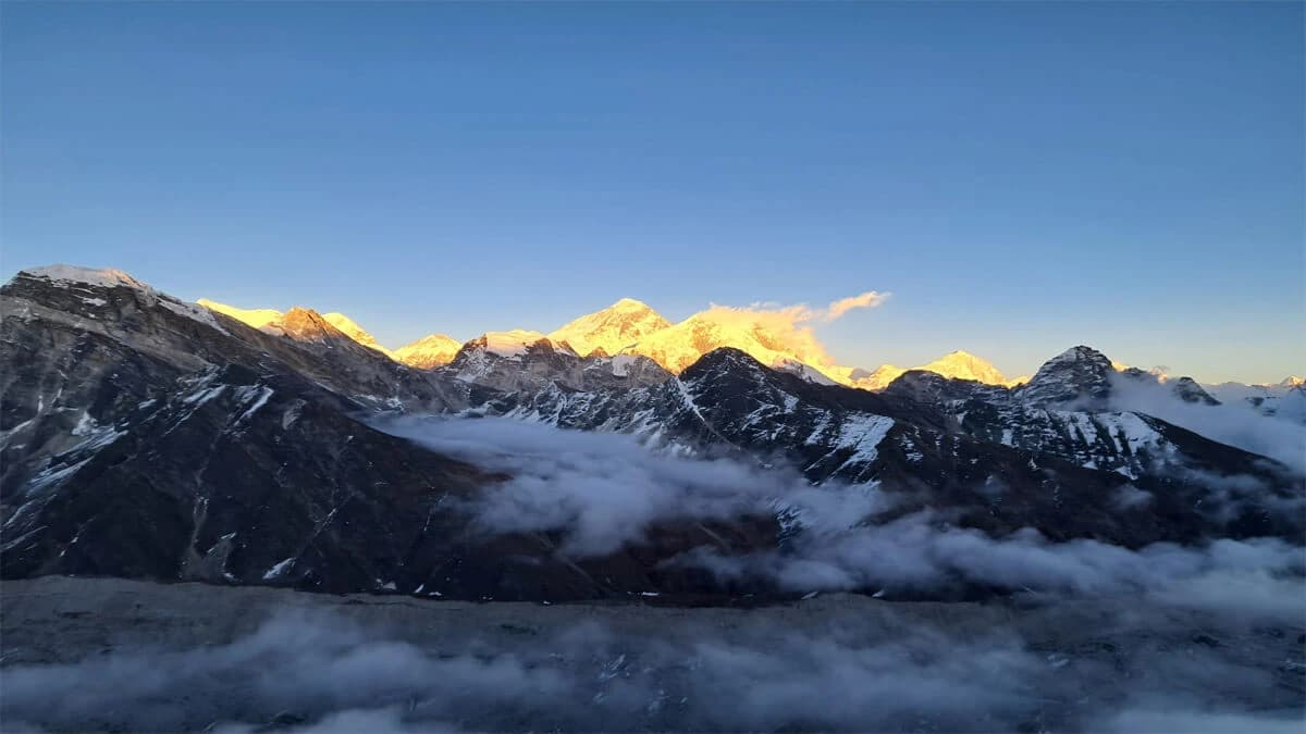 Mount Nirekha Peak Climbing