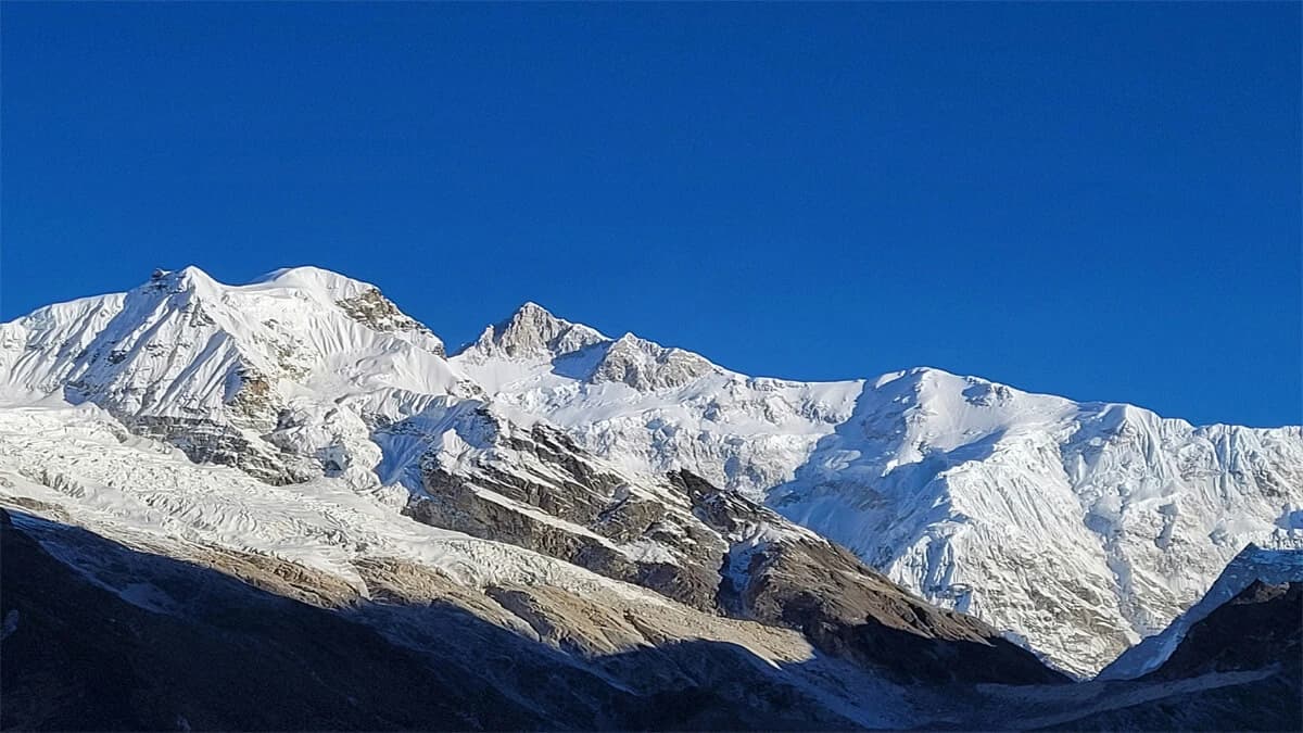 Kanchenjunga North vs South Base Camp Trek