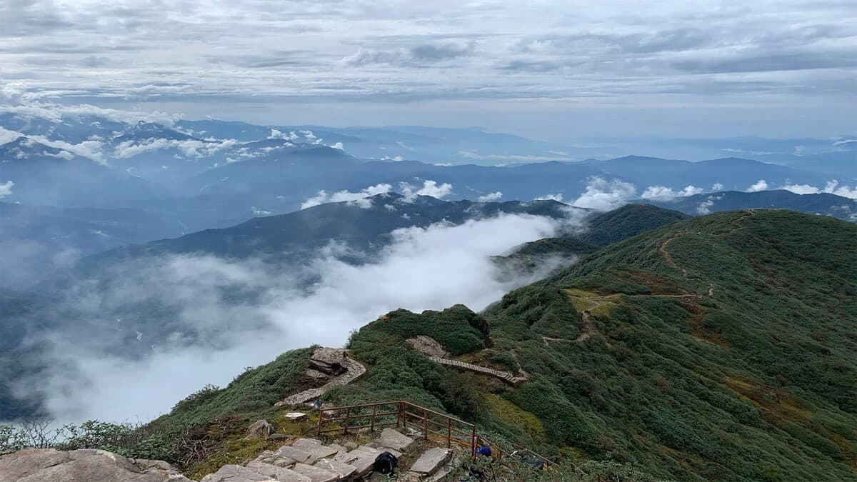 Makalu Base Camp Trek Difficulty