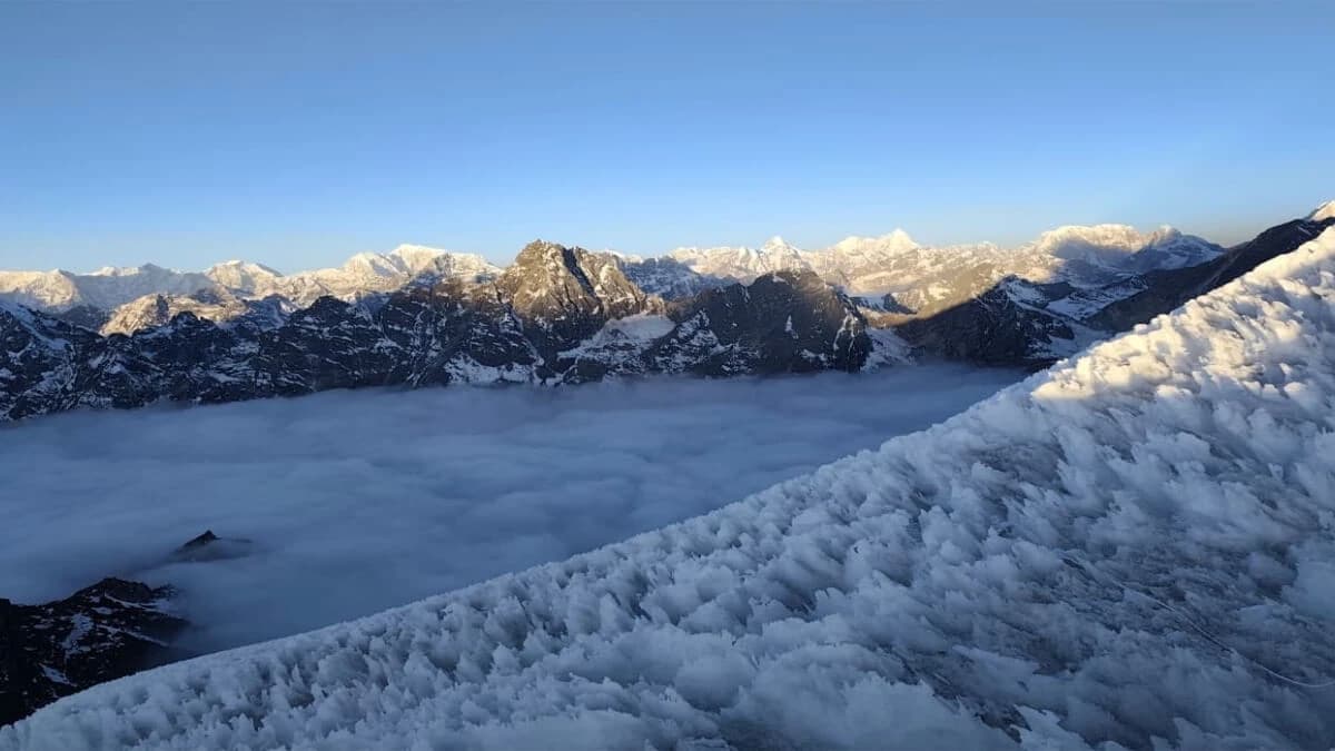Lobuche West Peak Climbing