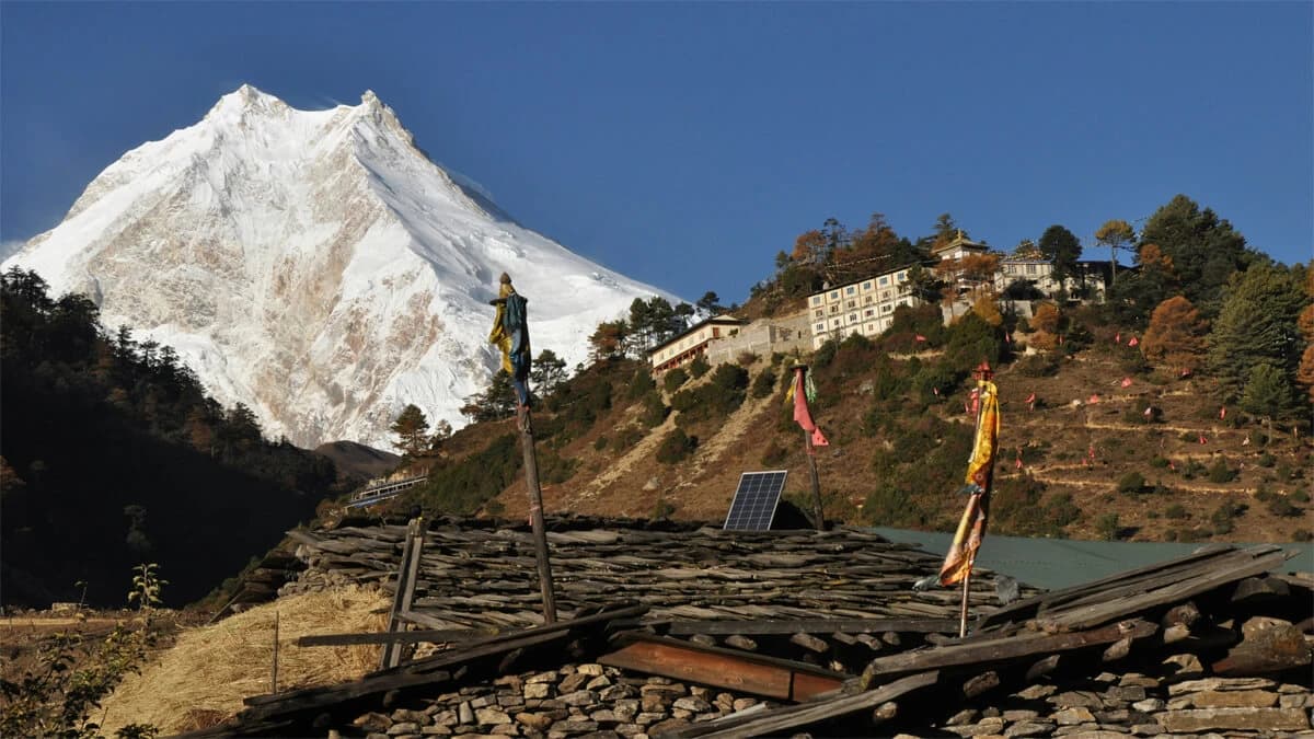Manaslu Circuit vs Annapurna Circuit